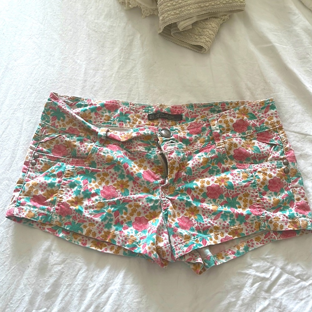 Zara floral hawaiian shorts